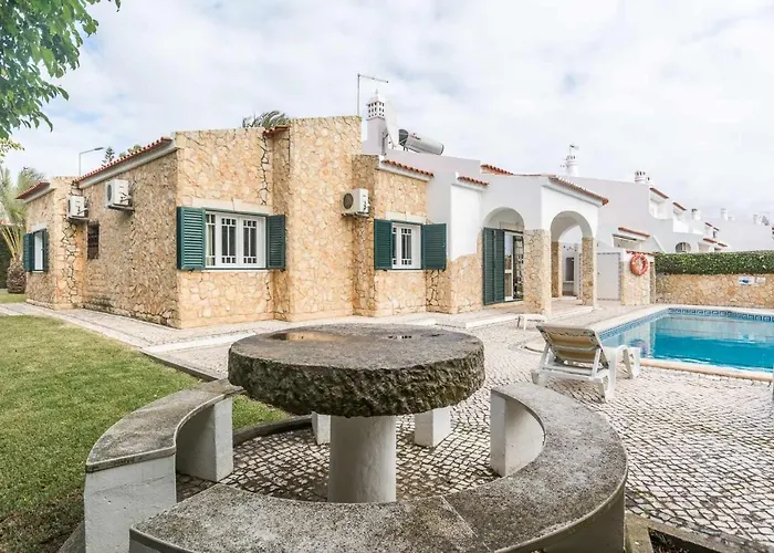 Oura V3 Com Piscina Privada 别墅