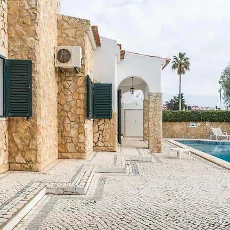 Oura V3 Com Piscina Privada