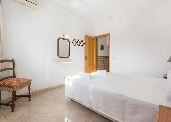 Oura V3 Com Piscina Privada * Albufeira