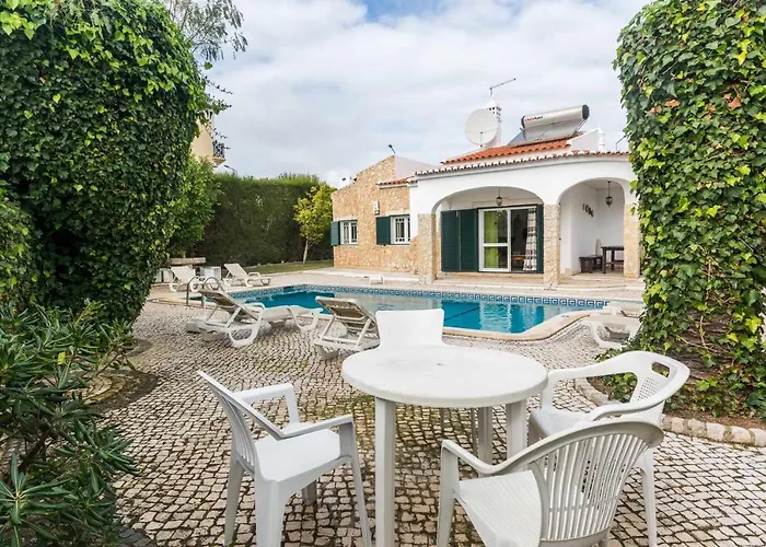 Oura V3 Com Piscina Privada Villa *